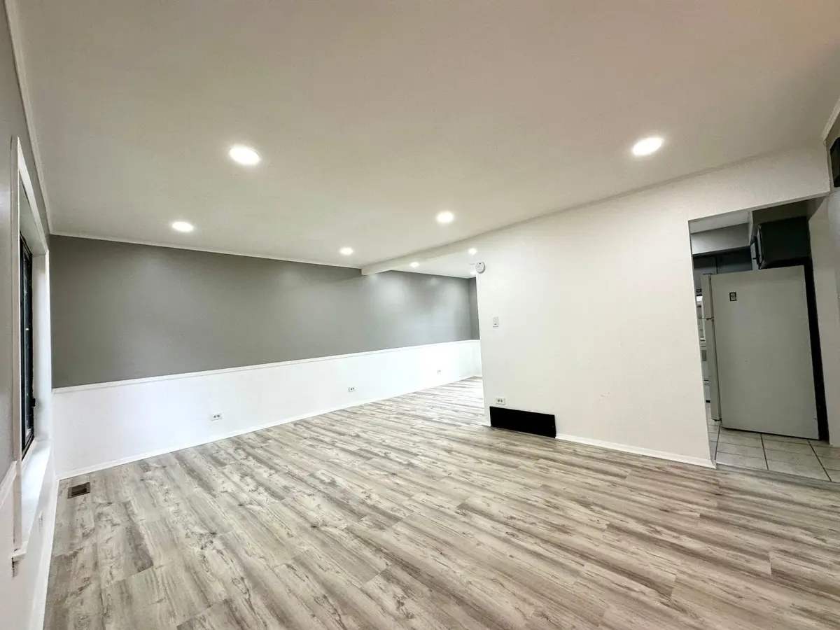 18w158 16th Street