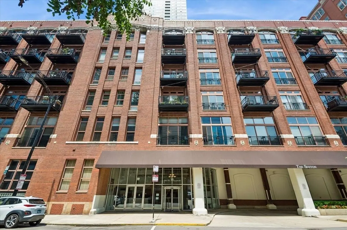 360 W Illinois Street