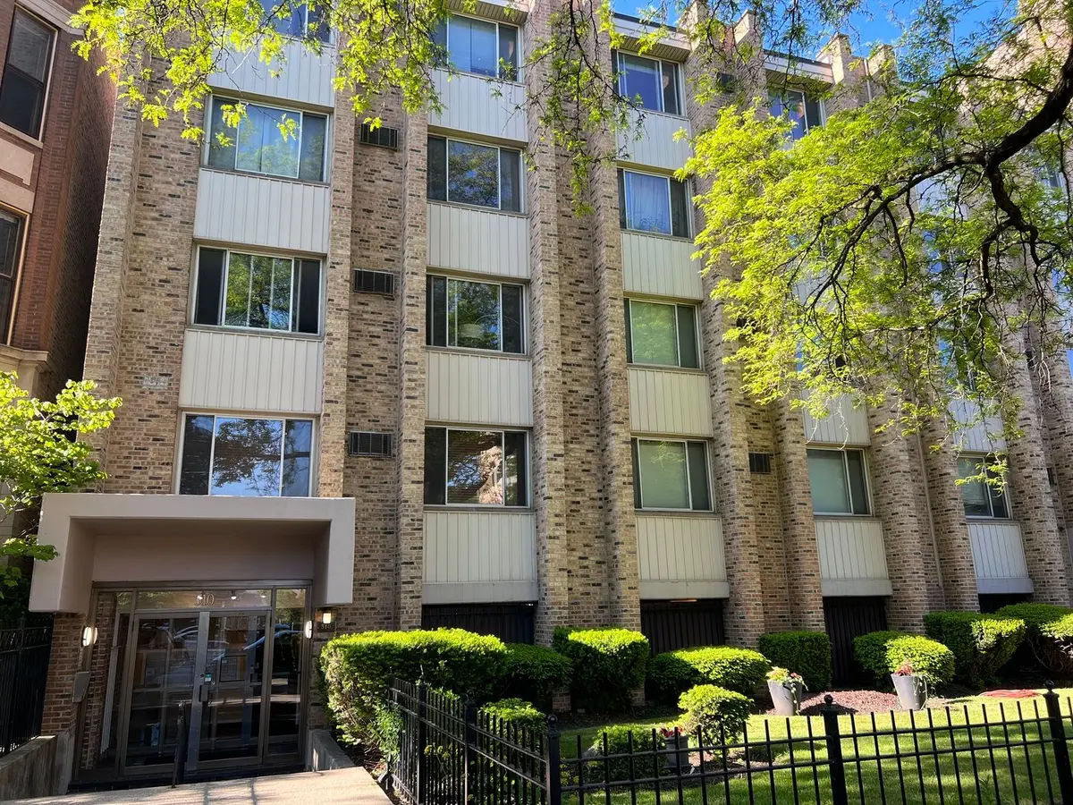 510 W Fullerton Parkway