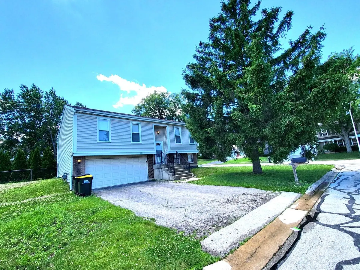 682 N OSWEGO Drive