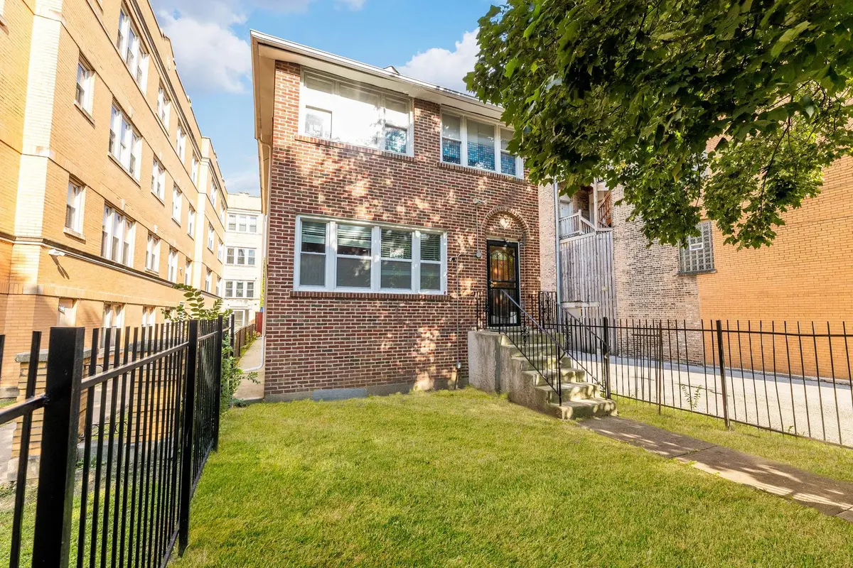 17 N Pine Avenue