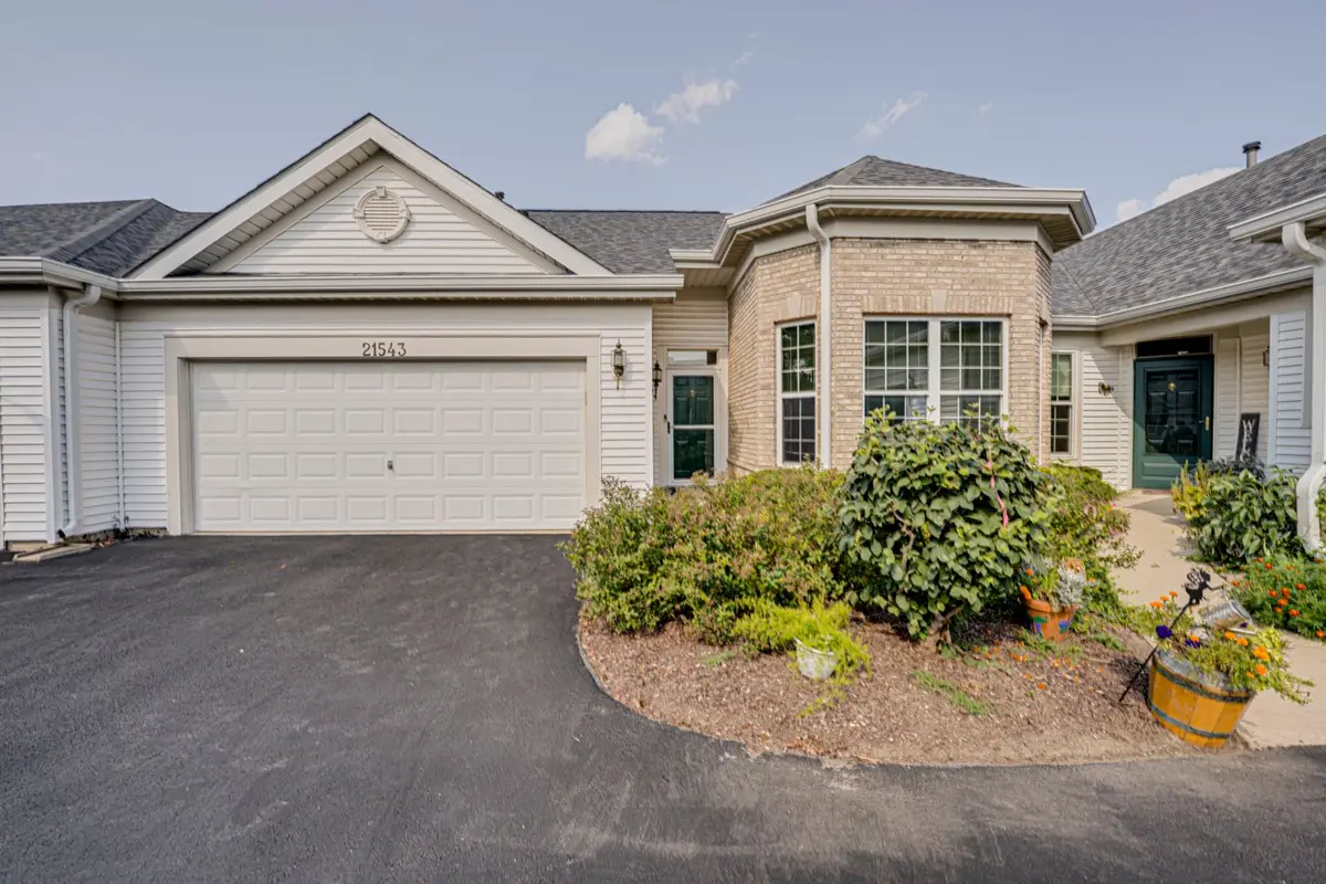 21543 Wolf Lake Way