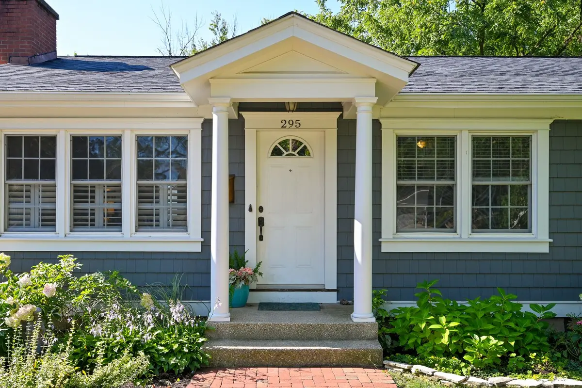 295 Cottage Avenue