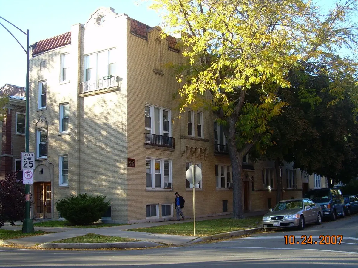 3300 W Wilson Avenue
