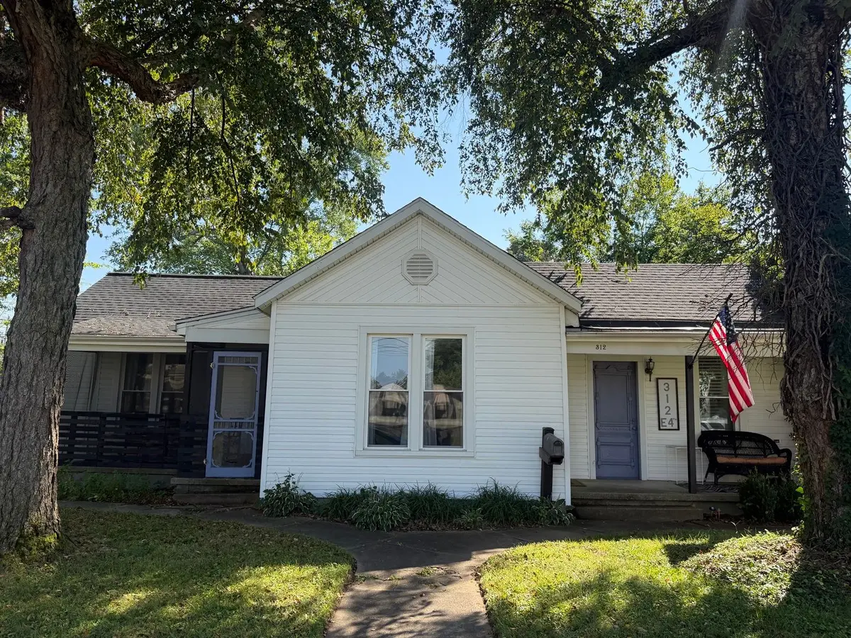 312 E 4th Street