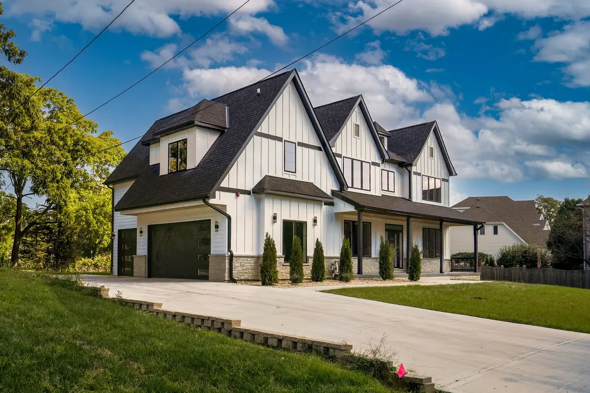 234 E 58th Place