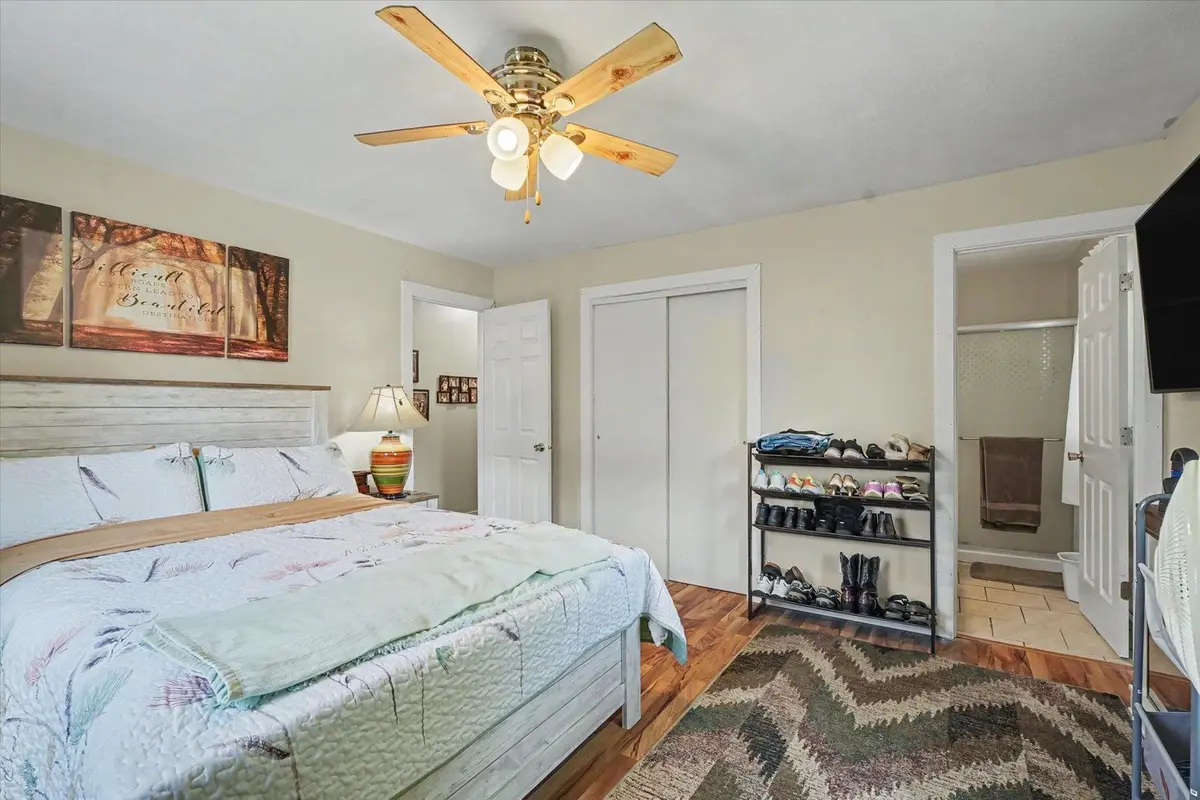1044 Pinecrest Drive