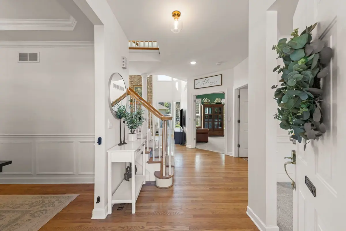 512 Arrowhead Drive