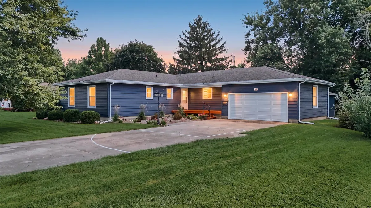 235 W 19th Street