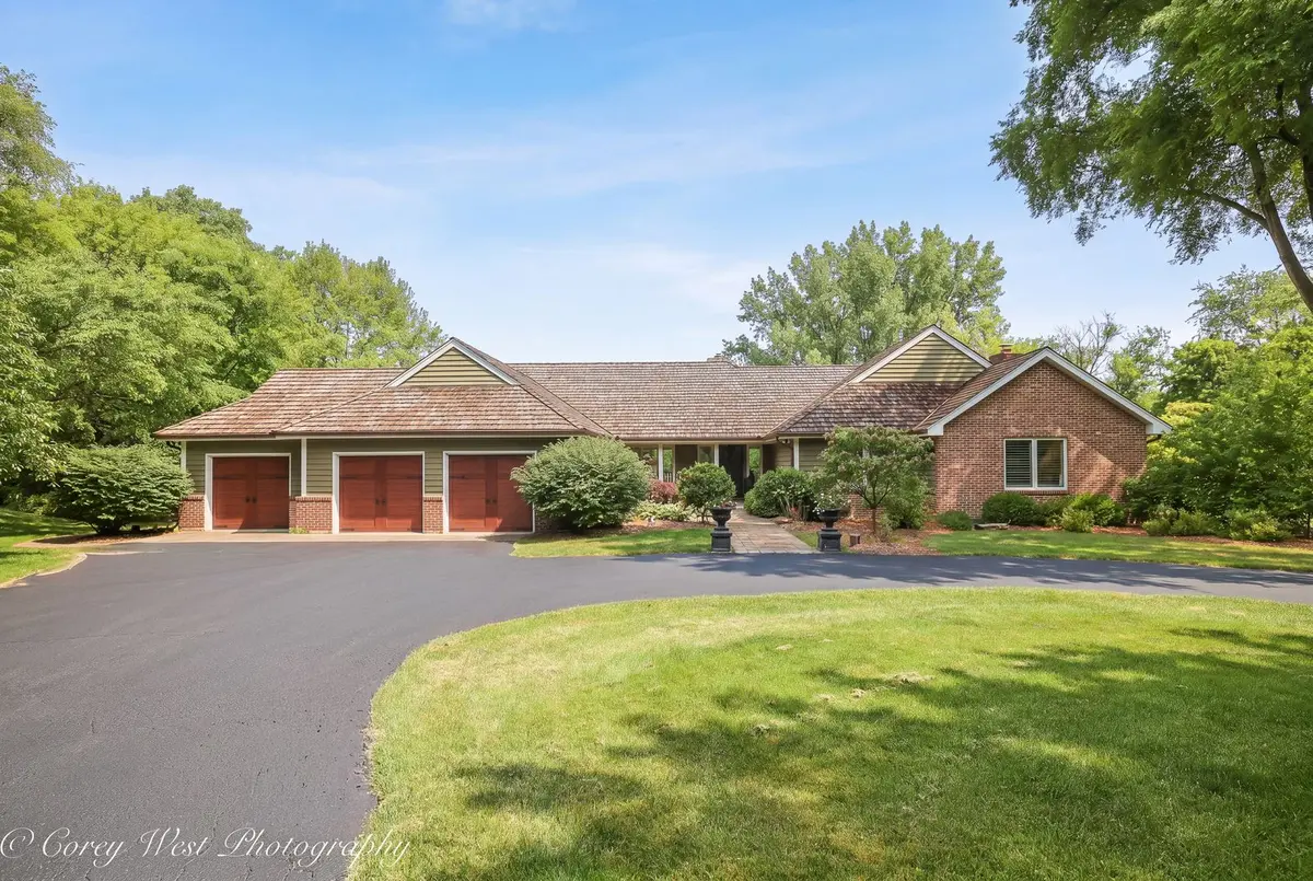 39W944 Deer Run Drive