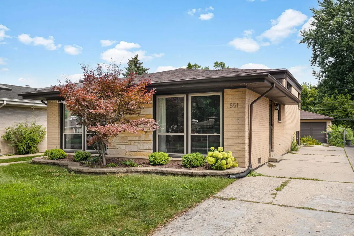 851 Long Road