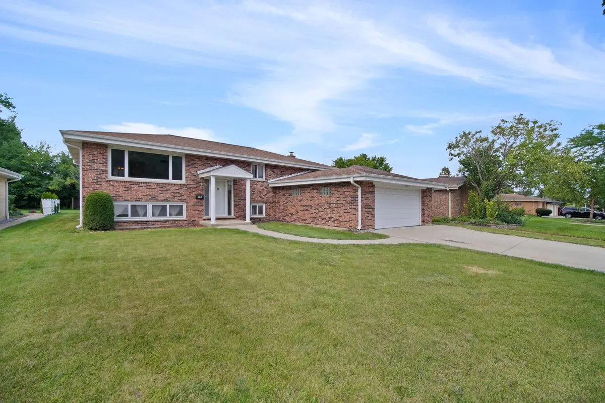 562 N Plamondon Drive