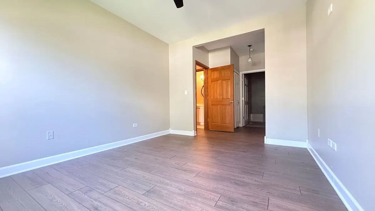 2437 Oneida Lane