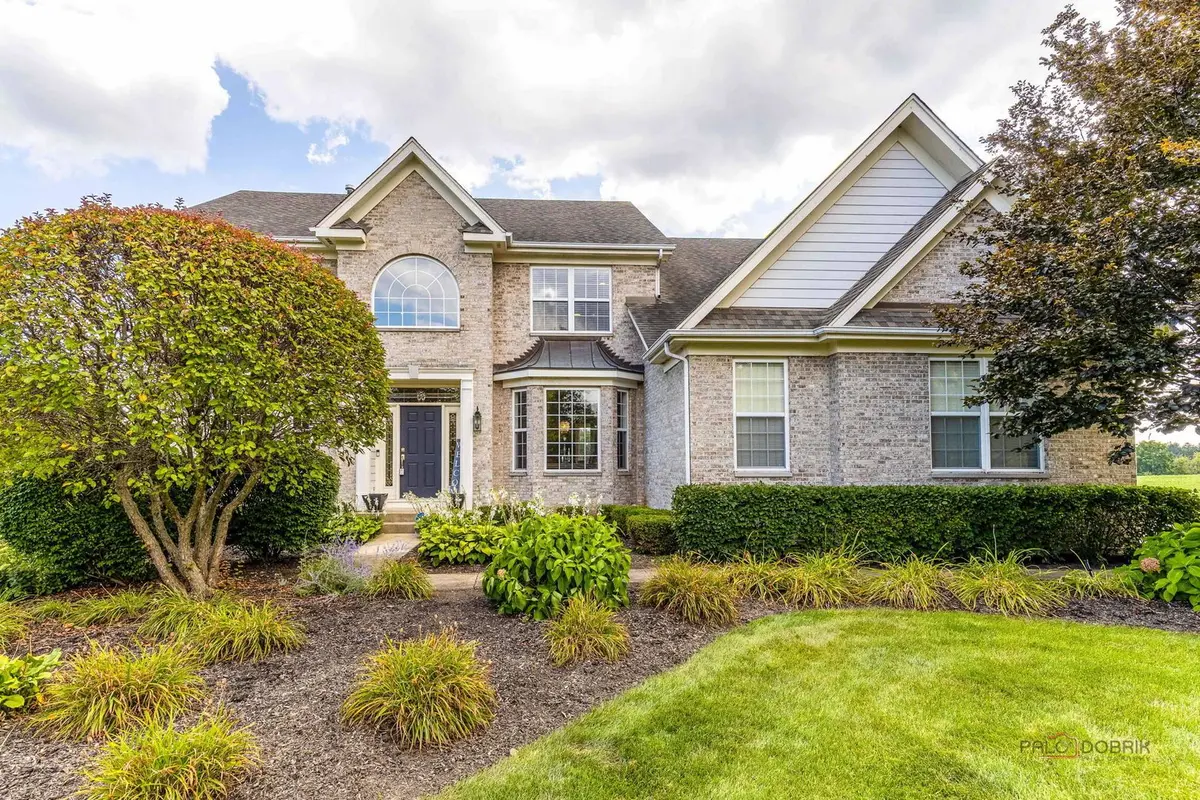 5 Kensington Court