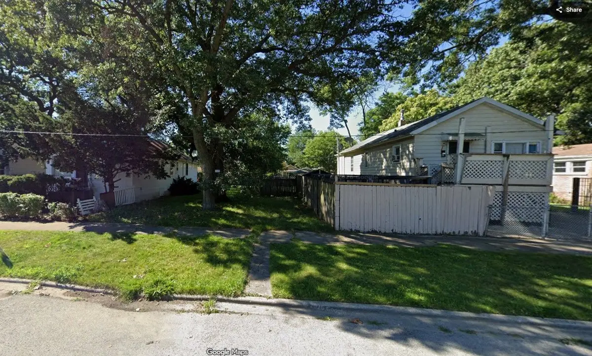 1233 W 109th Street