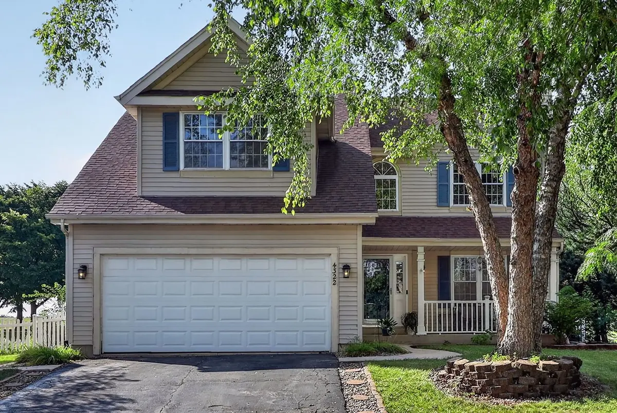 4322 Bronk Corner