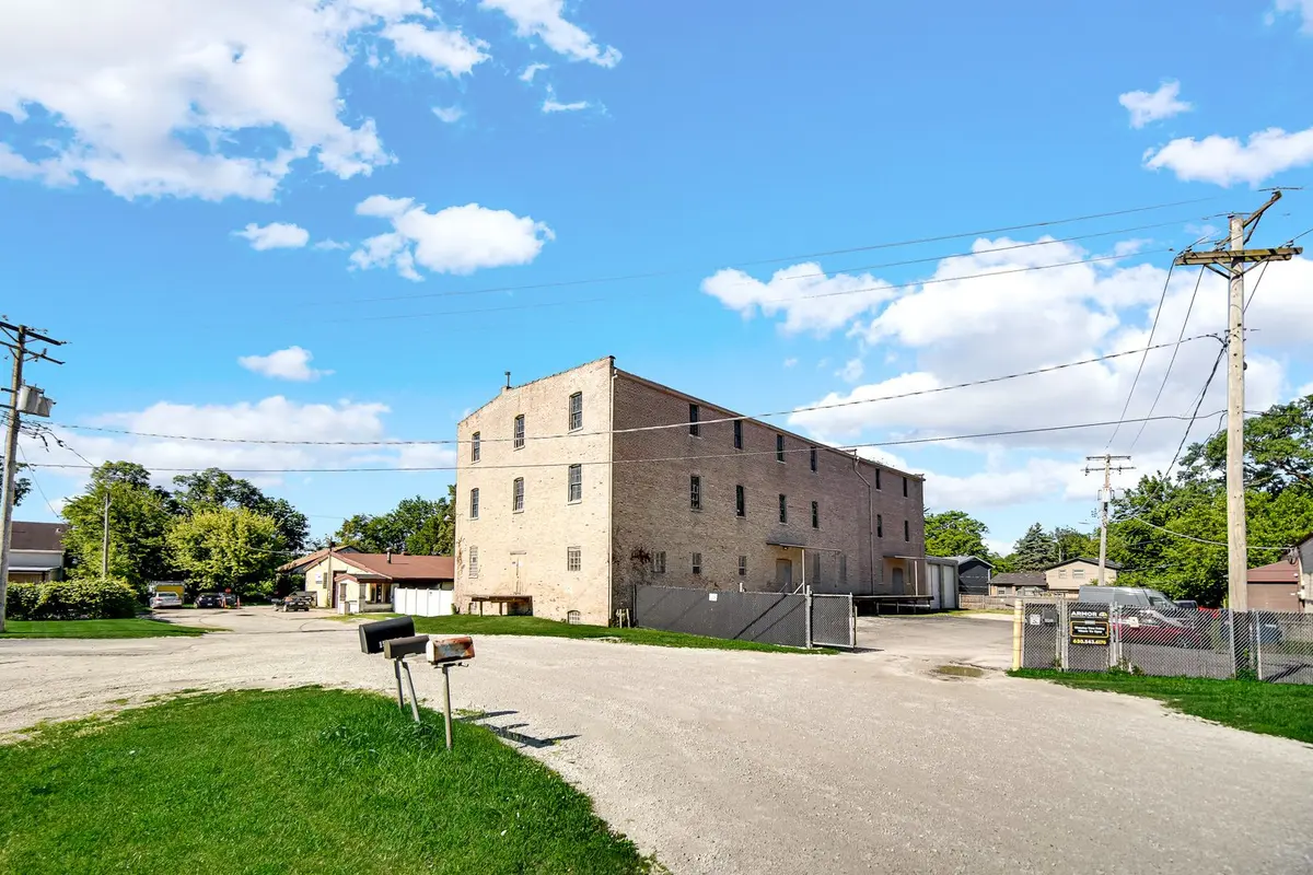 15300 Greenwood Road