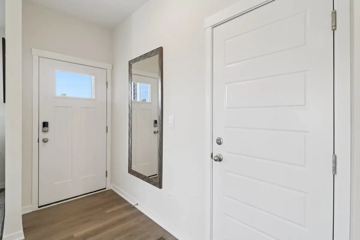 1740 Stable Lane