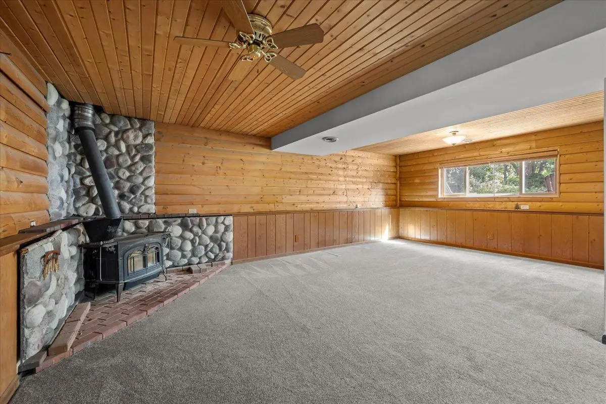 711 Quassey Avenue