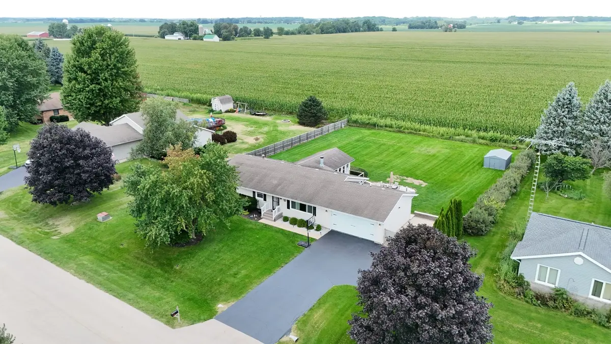 6058 Lora Lane