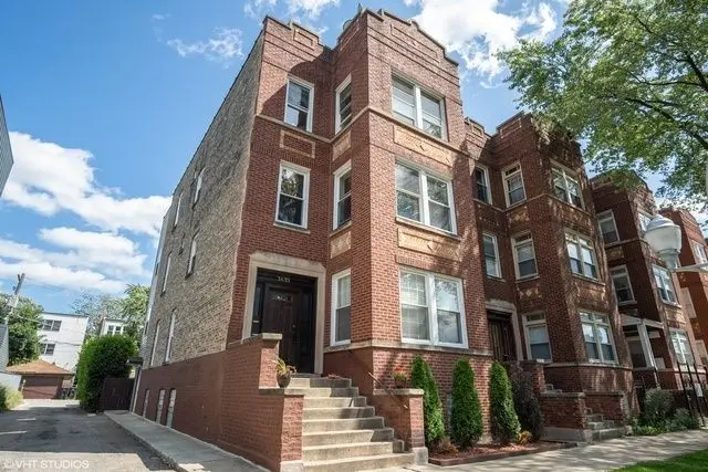 2623 N Hamlin Avenue