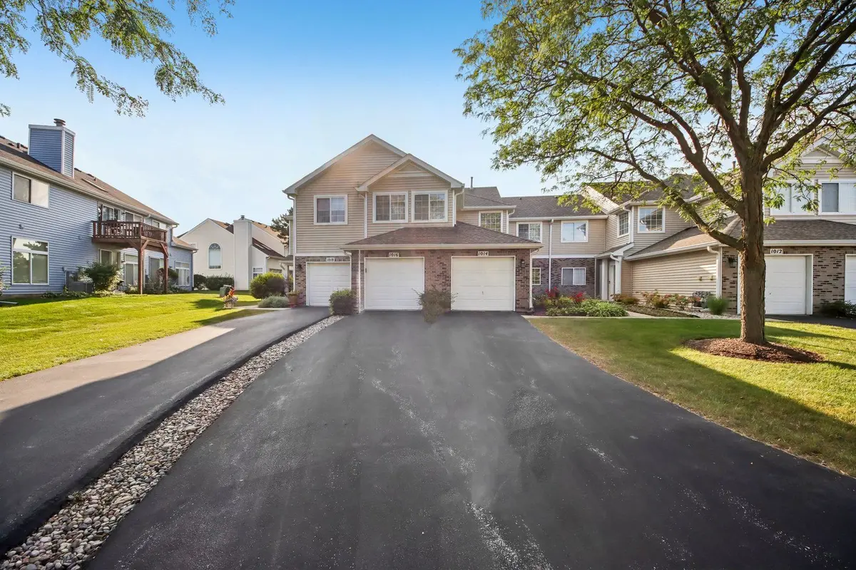 1016 Spring Court