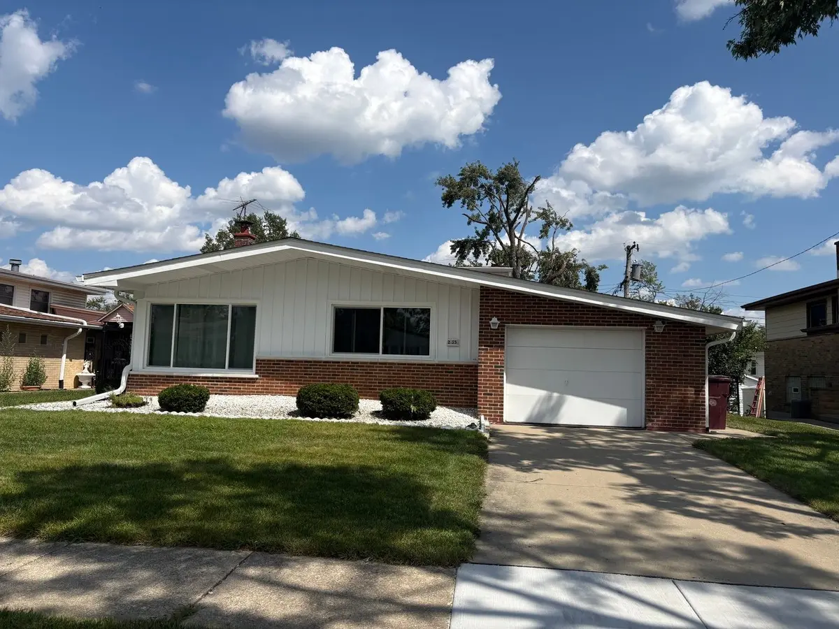235 S Mayfair Place