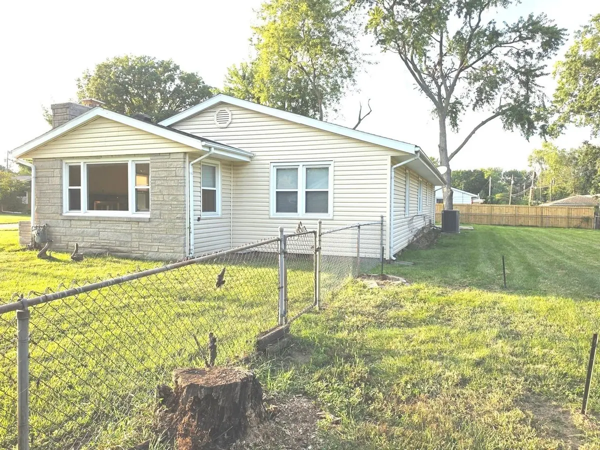 906 Snyder Drive