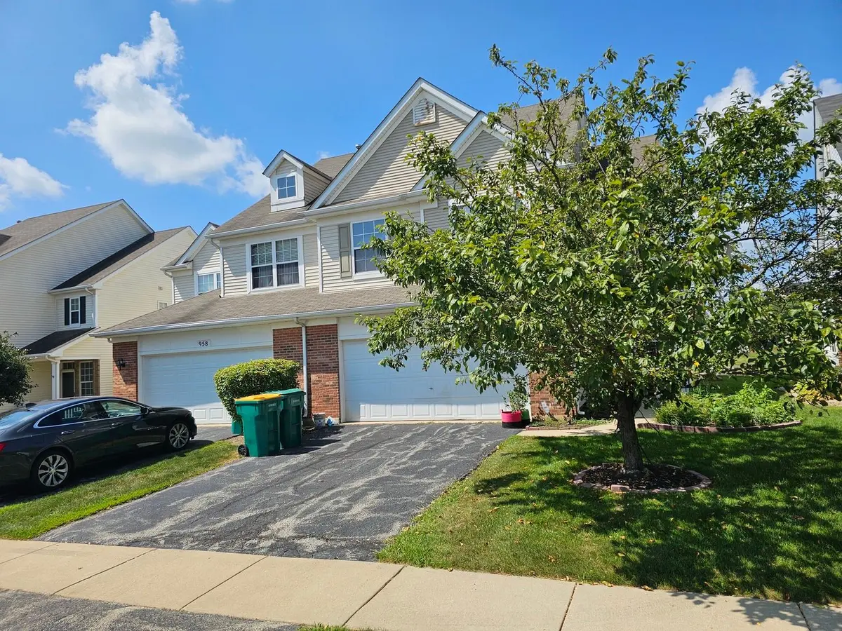 956 Bluebell Circle