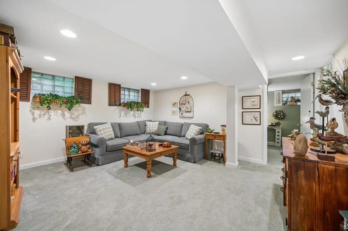 231 Latrobe Avenue