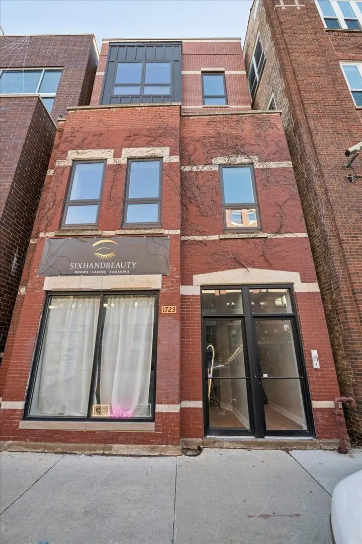 1723 W North Avenue