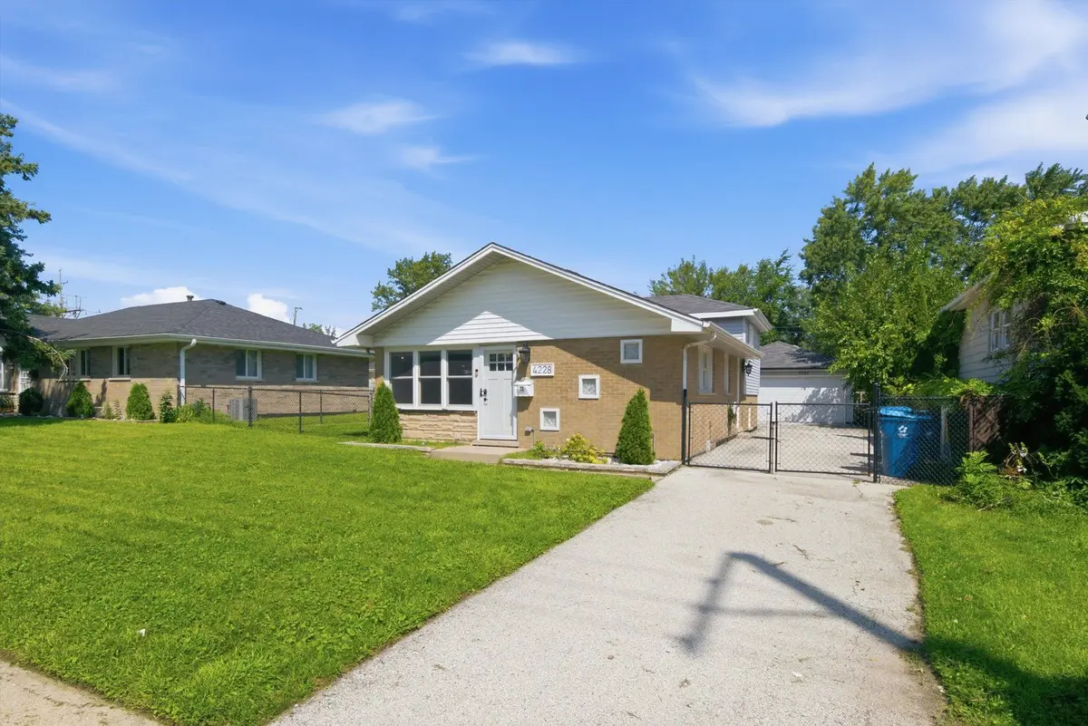 4228 W 127th Street
