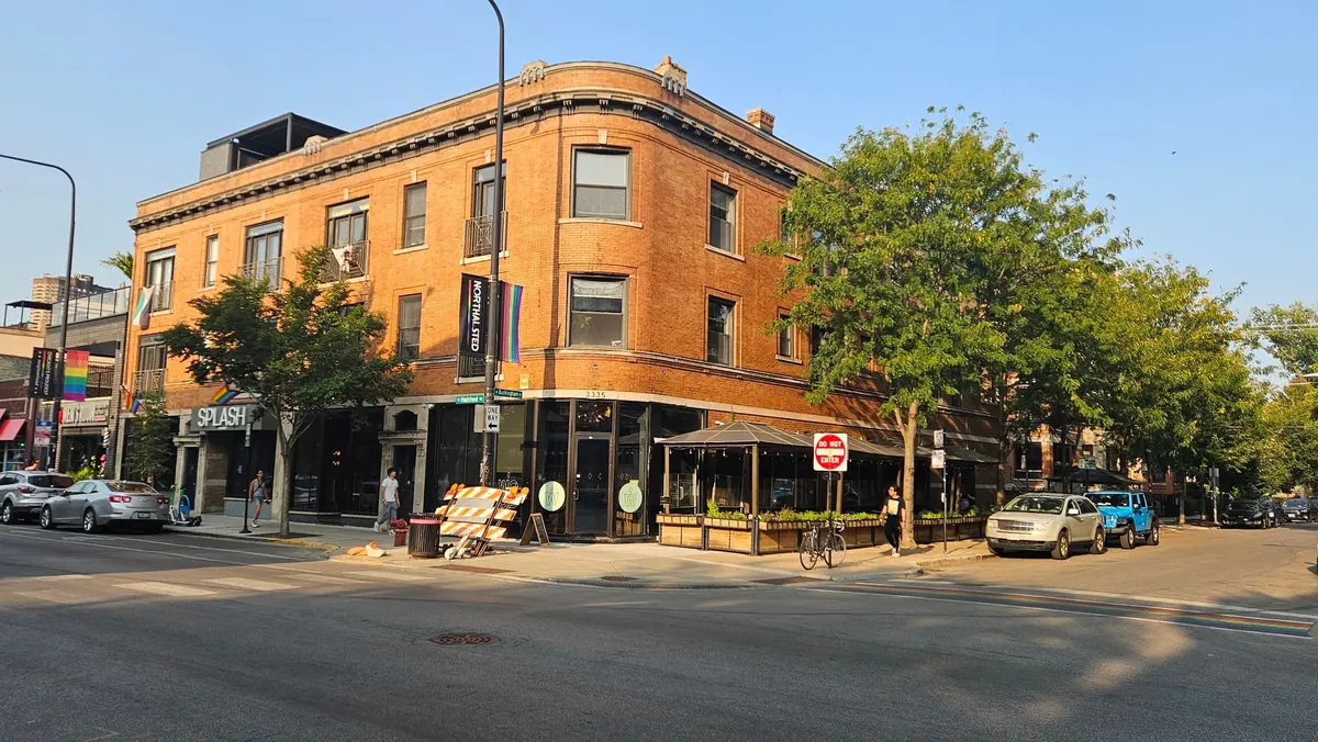 3337 N Halsted Street