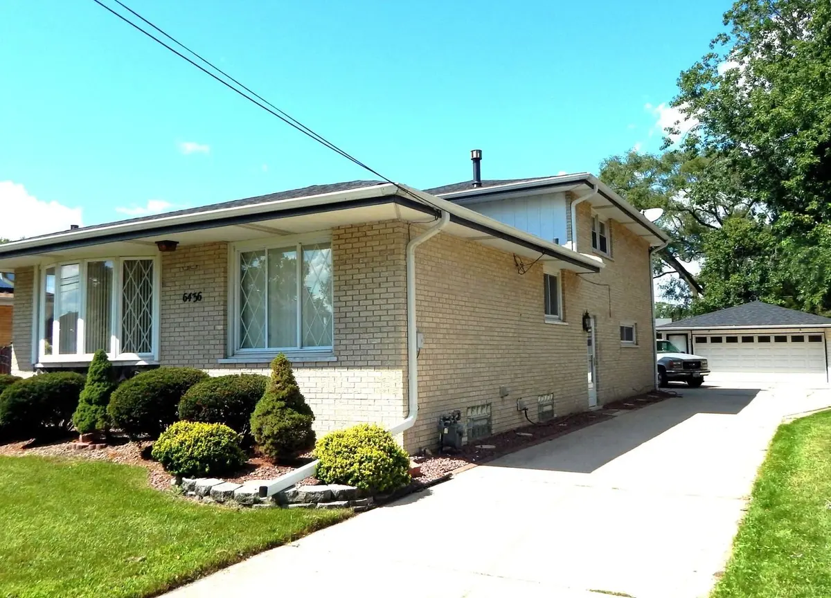 6436 W 89th Place