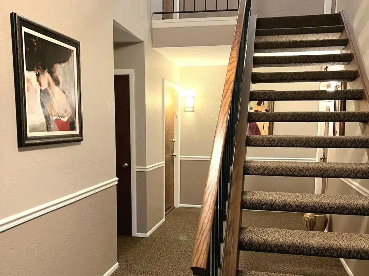 1019 Thorndale Court