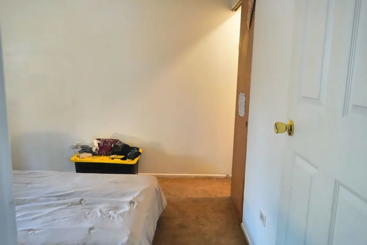 1023 Ashridge Lane