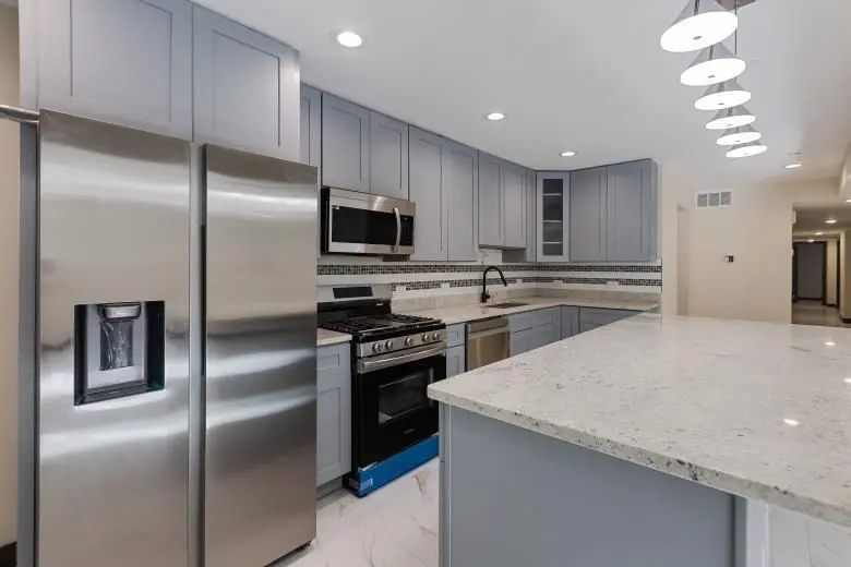 442 E 48th Street