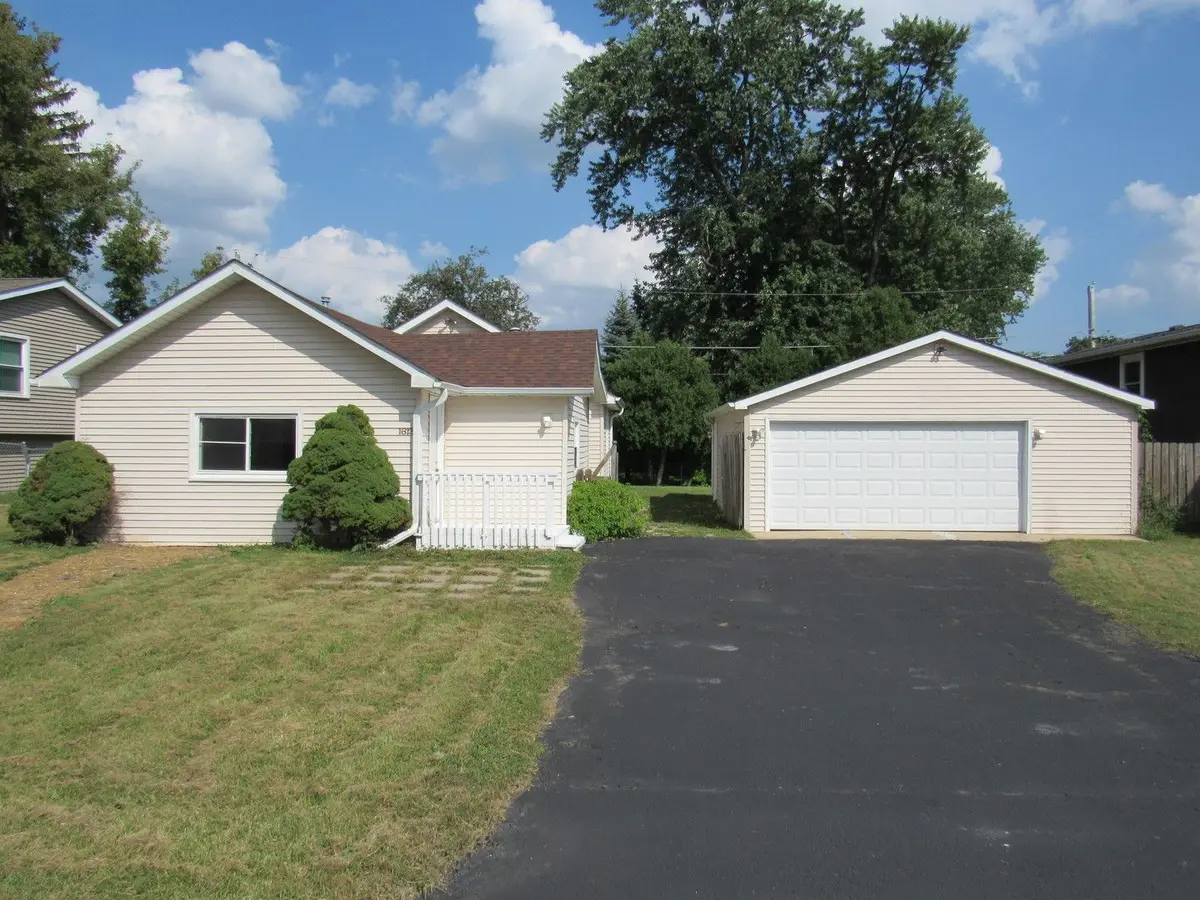 1613 Juneway Terrace