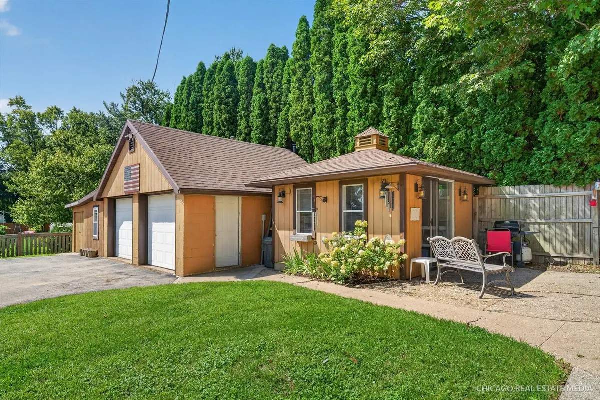 416 Maple Street