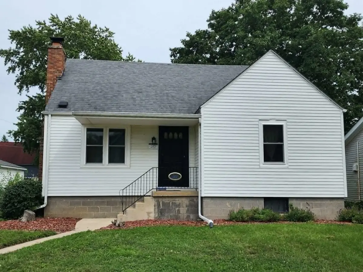 282 N Oak Street