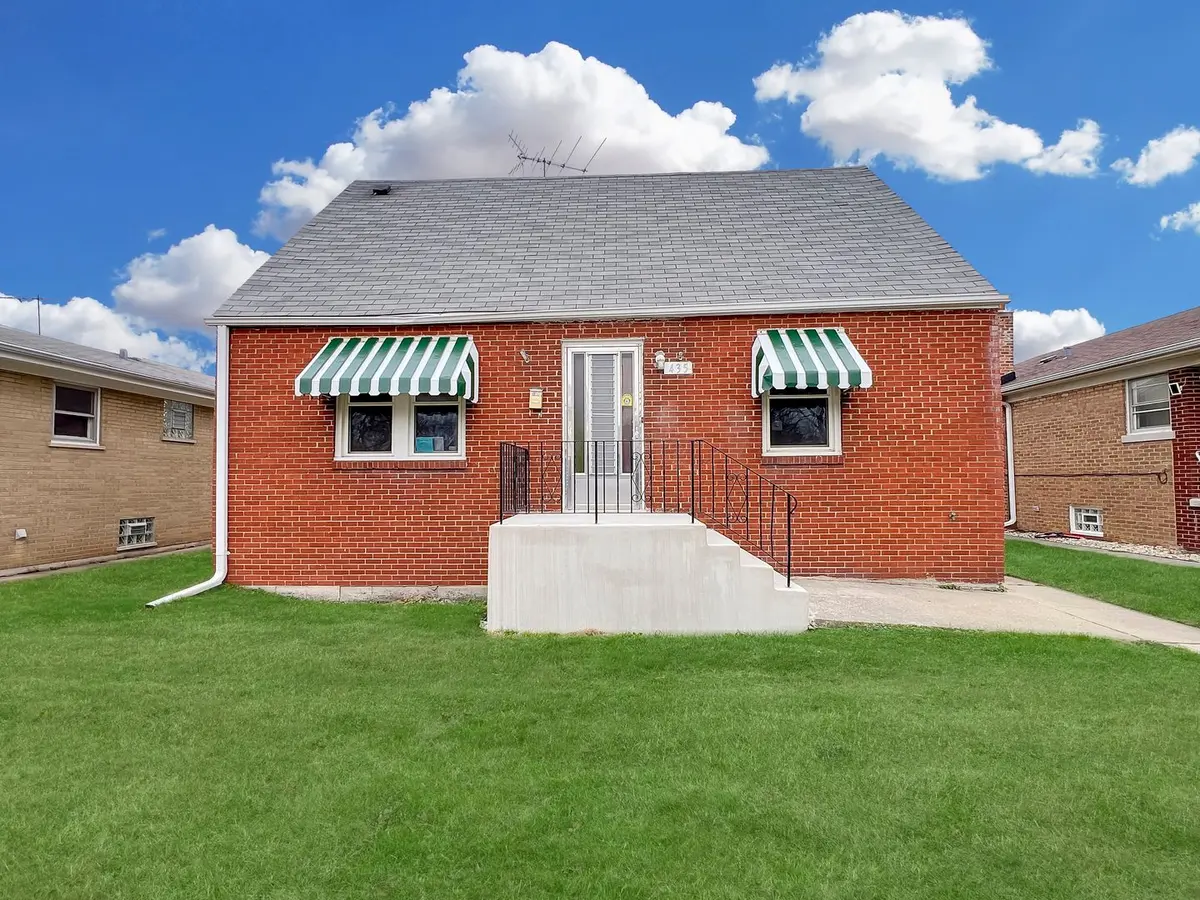435 Greenbay Avenue