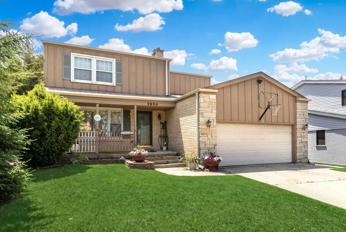 2950 Briarwood Drive W