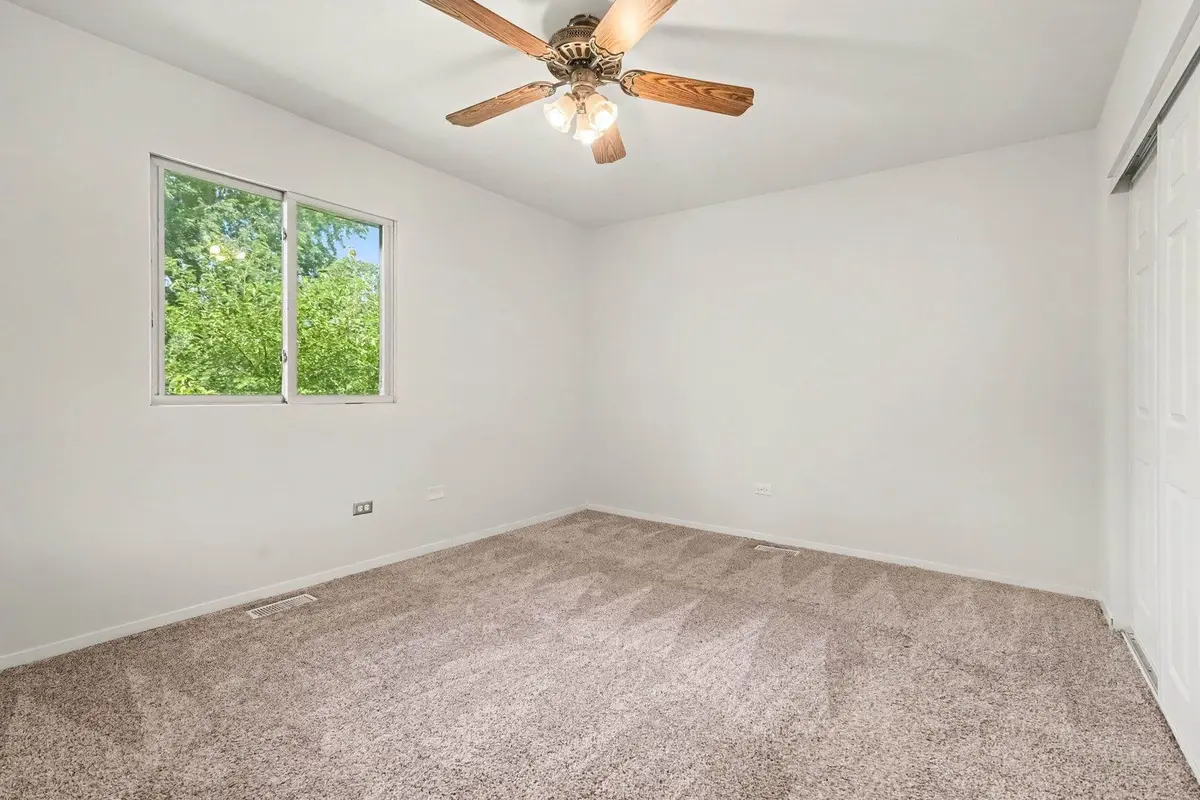 945 Surrey Court