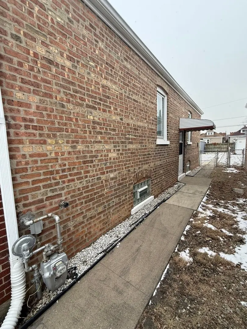 5423 W 63rd Place