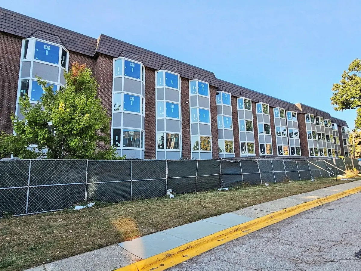 200 Thames Parkway