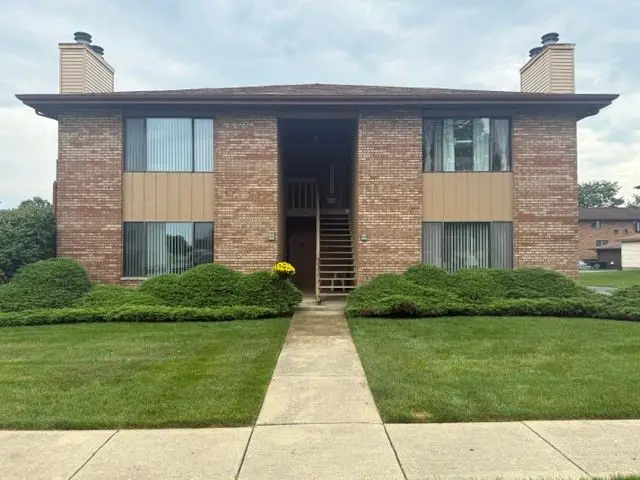 1025 MANCHESTER Court