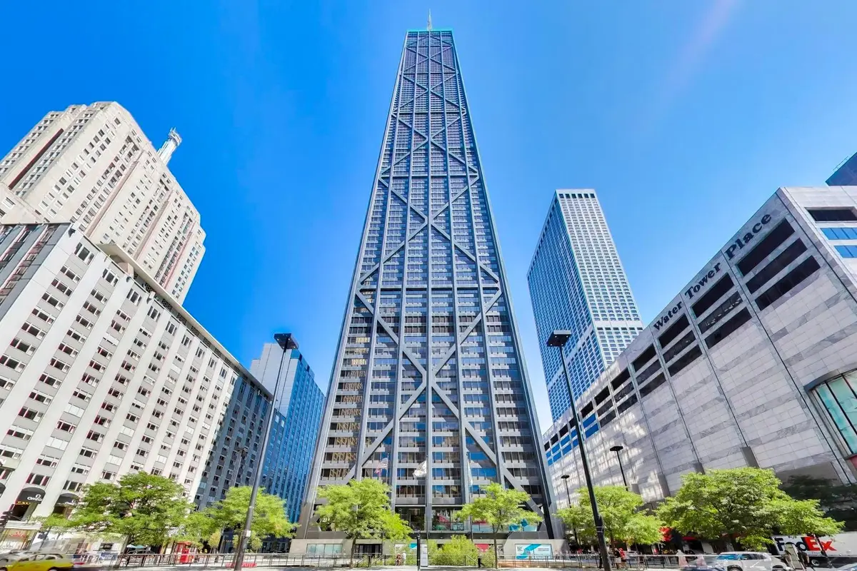 175 E Delaware Place