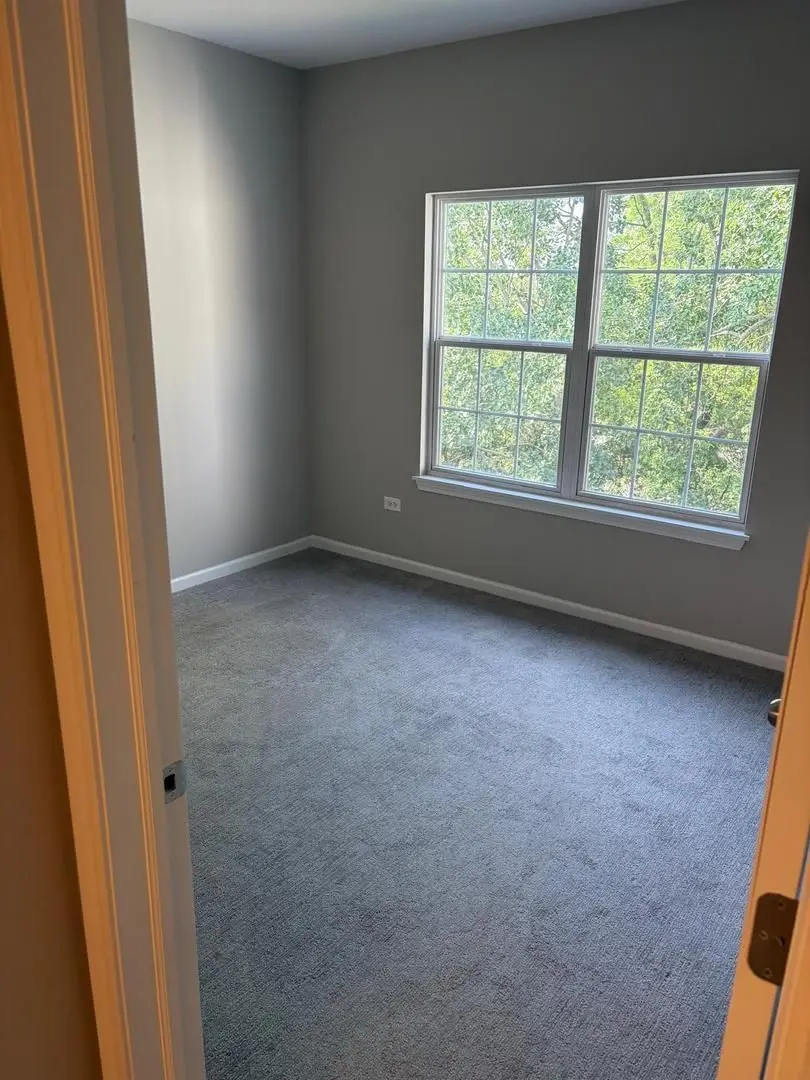 3243 Stratford Court