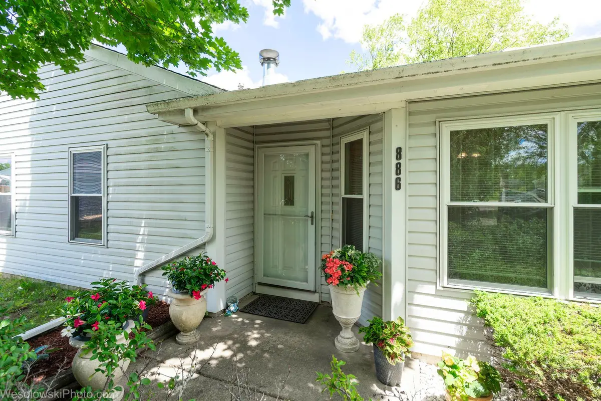 886 Quincy Court