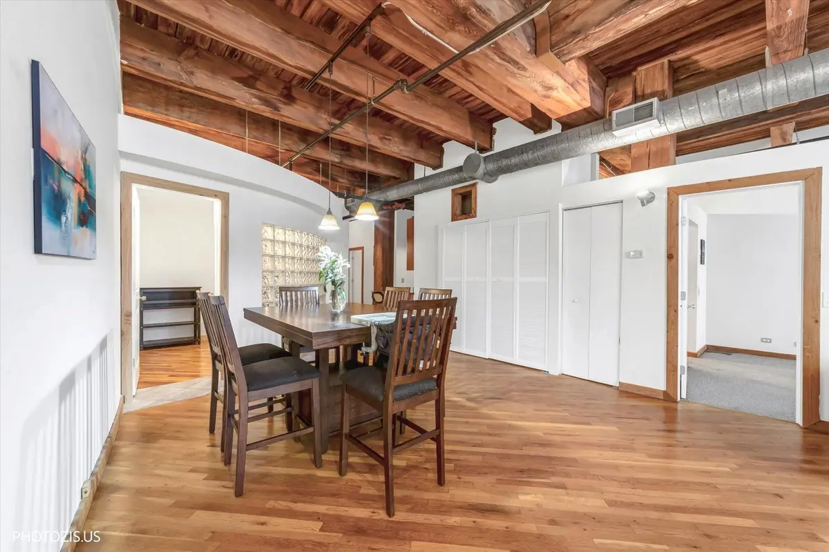 732 S FINANCIAL Place